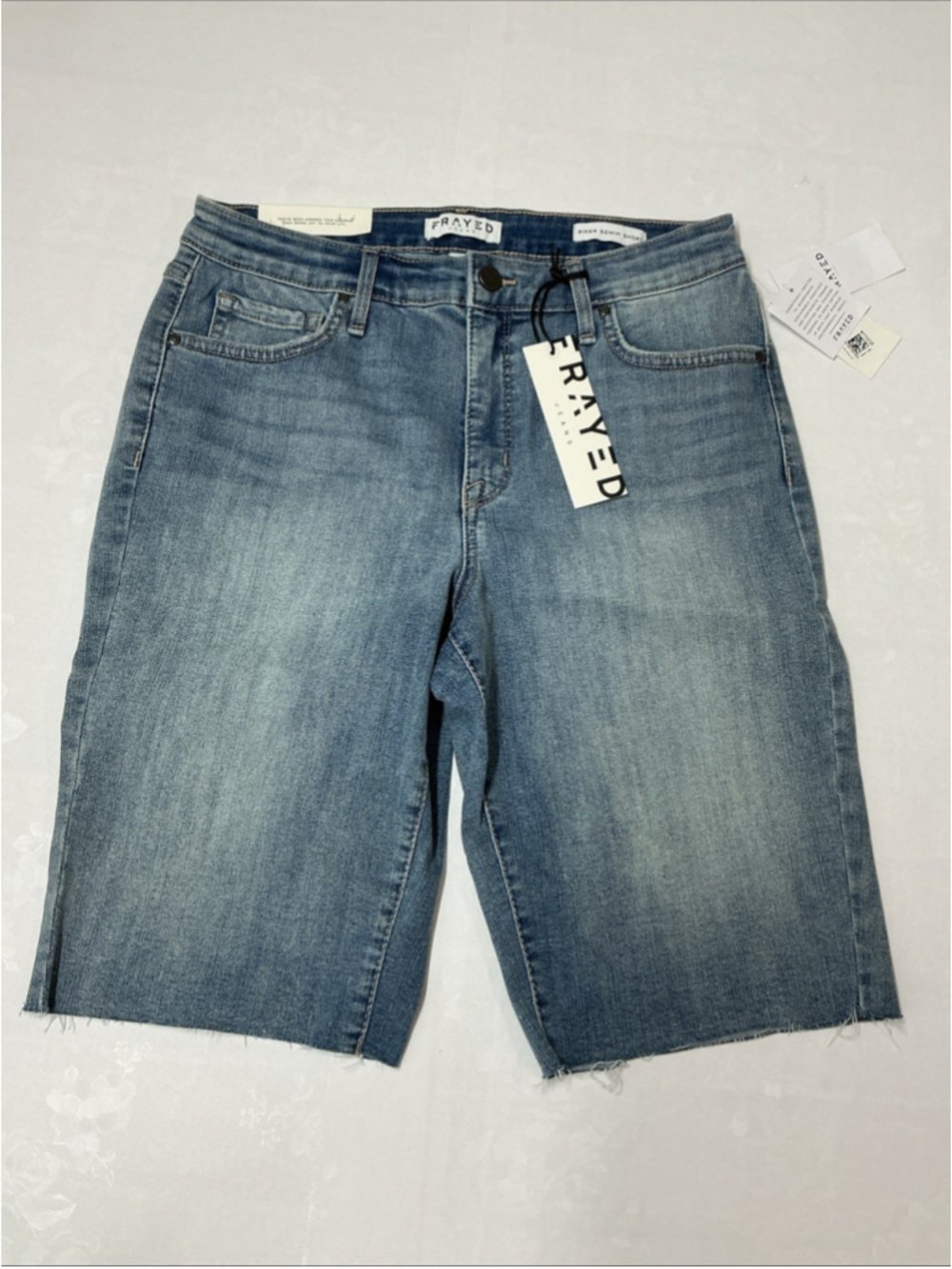 Frayed Jeans Biker Style Denim Women's Bermuda Shorts 6/28 NWT Beacon Blue